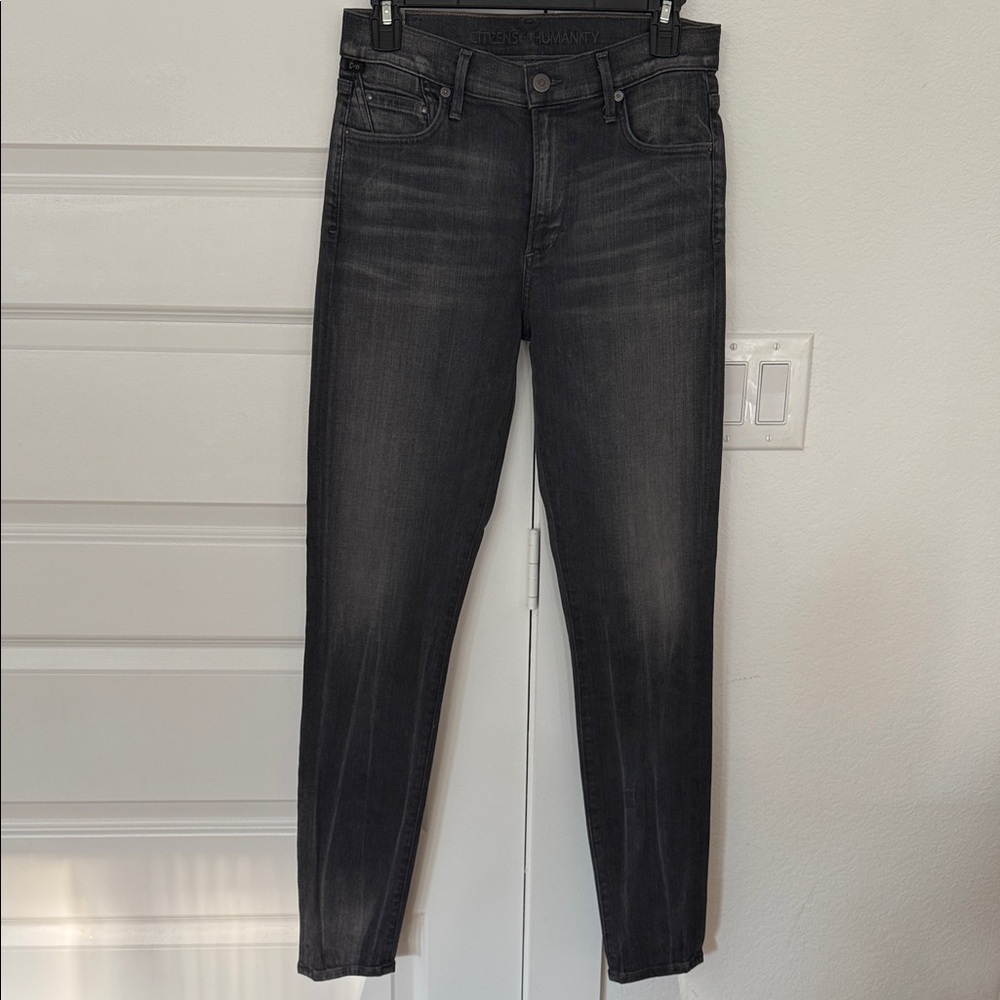 Like new! Women’s size 29 Citizens of Humanity High Rise Skinny Rocket Jeans 🚀